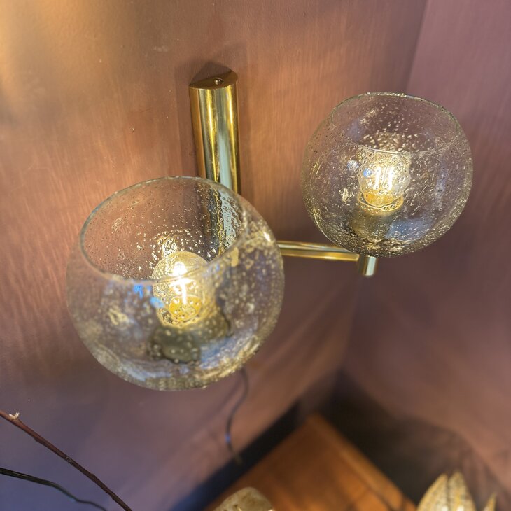 Vintage messing wandlamp met 2 Murano glazen spikkel bollen | Sprinkelhop