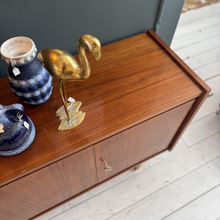 Vintage retro dressoir sideboard glanzend | Sprinkelhop