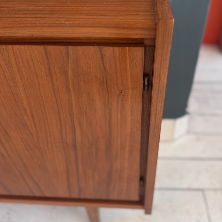 Vintage retro dressoir sideboard glanzend | Sprinkelhop
