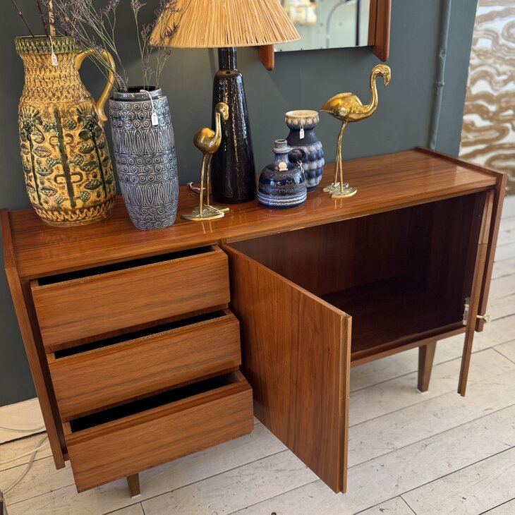 Vintage retro dressoir sideboard glanzend | Sprinkelhop