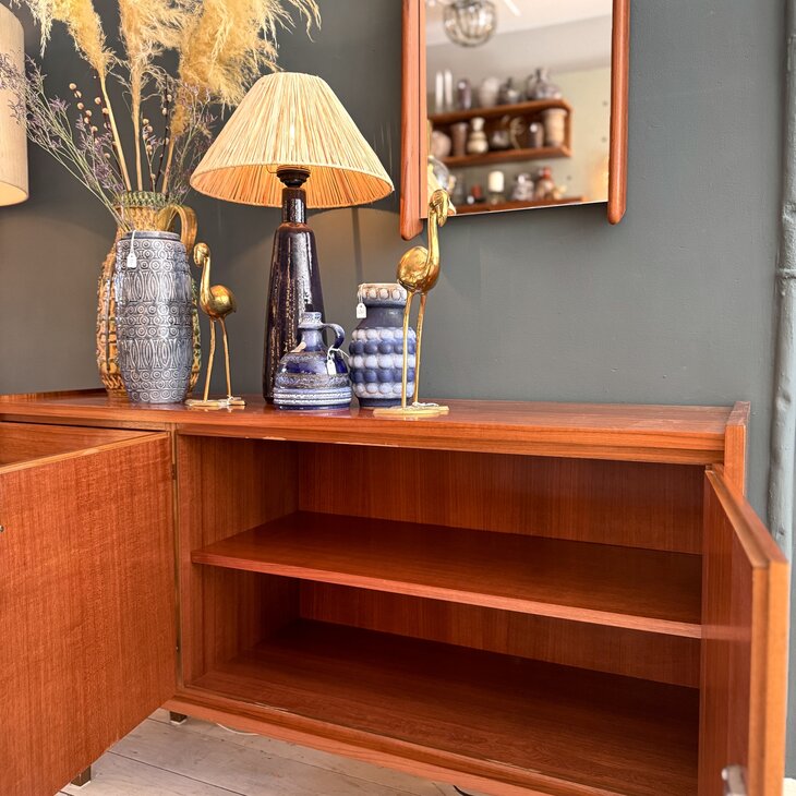 Vintage retro dressoir sideboard glanzend | Sprinkelhop