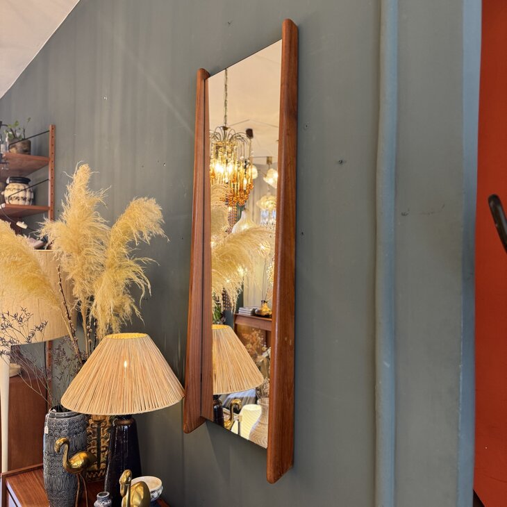 Vintage Deense langwerpige teak houten spiegel