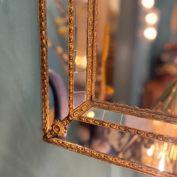 Vintage Spaanse trapezium spiegel met messing| Sprinkelhop