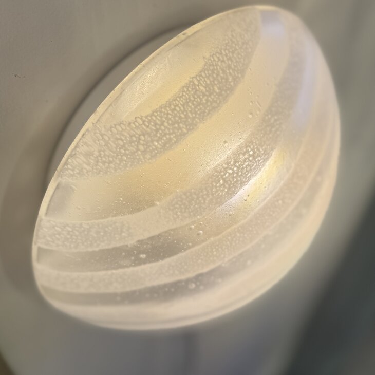 Peill &amp; Putzler zebra gestreepte ronde glazen wandlamp plafondlamp  | Sprinkelhop