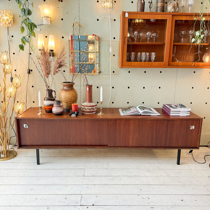 Vintage houten laag dressoir | Sprinkelhop