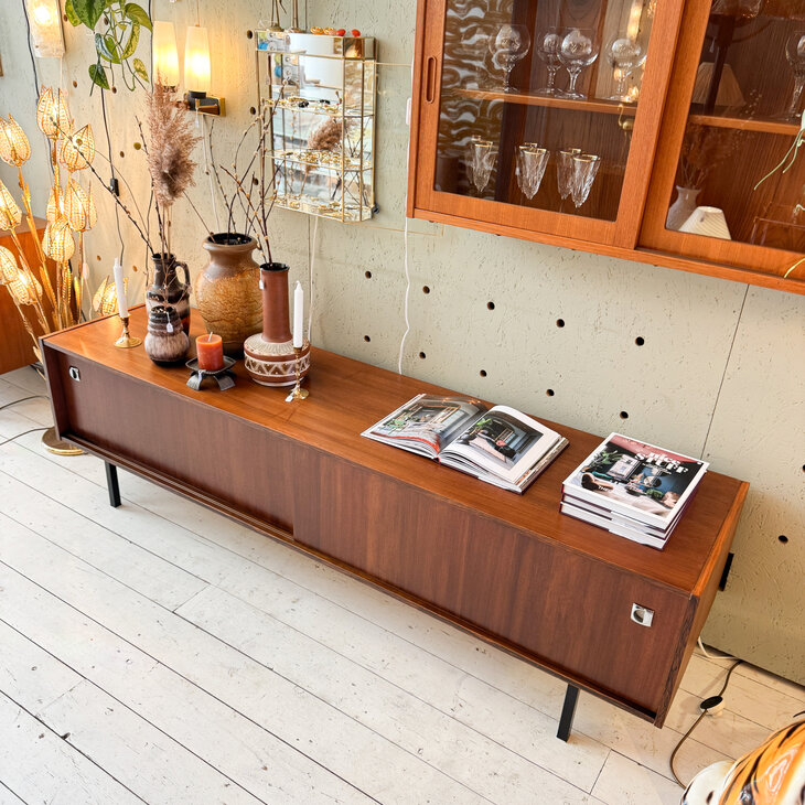 Vintage houten laag dressoir | Sprinkelhop