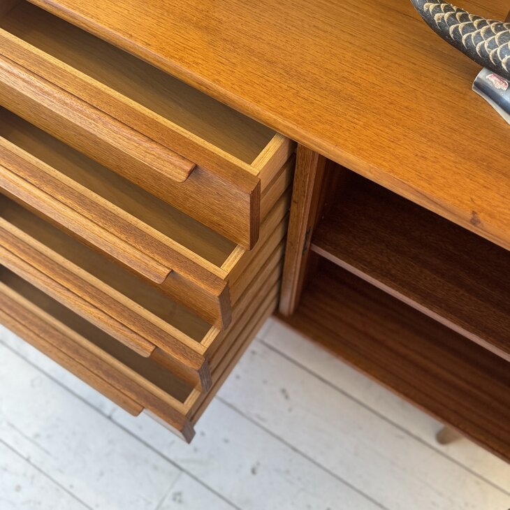 Vintage WK M&ouml;bel teak kastje met lades | Sprinkelhop