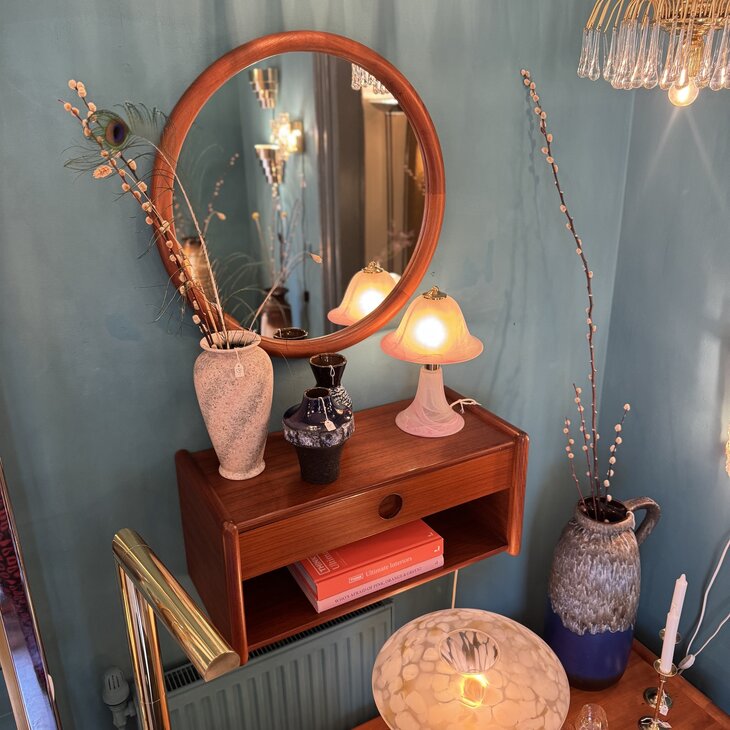 Set vintage Kai Kristiansen voor Vildbjerg teak houten wandkastje met spiegel | Sprinkelhop