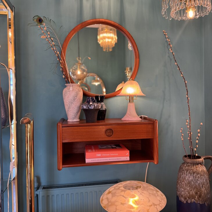 Set vintage Kai Kristiansen voor Vildbjerg teak houten wandkastje met spiegel | Sprinkelhop