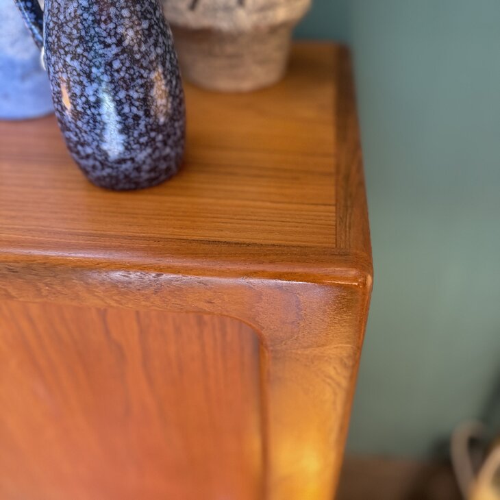 Deens Silkeborg vintage kast met tambour deuren