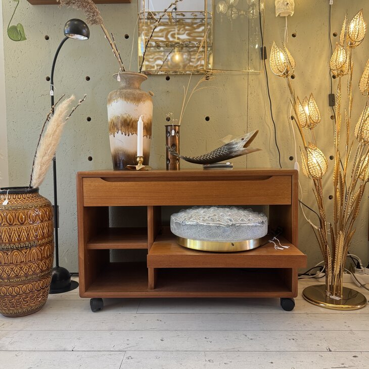 Vintage teak open kastje met uitschuifbaar blad en lade | Sprinkelhop