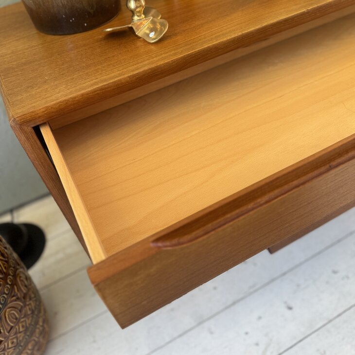 Vintage teak open kastje met uitschuifbaar blad en lade | Sprinkelhop