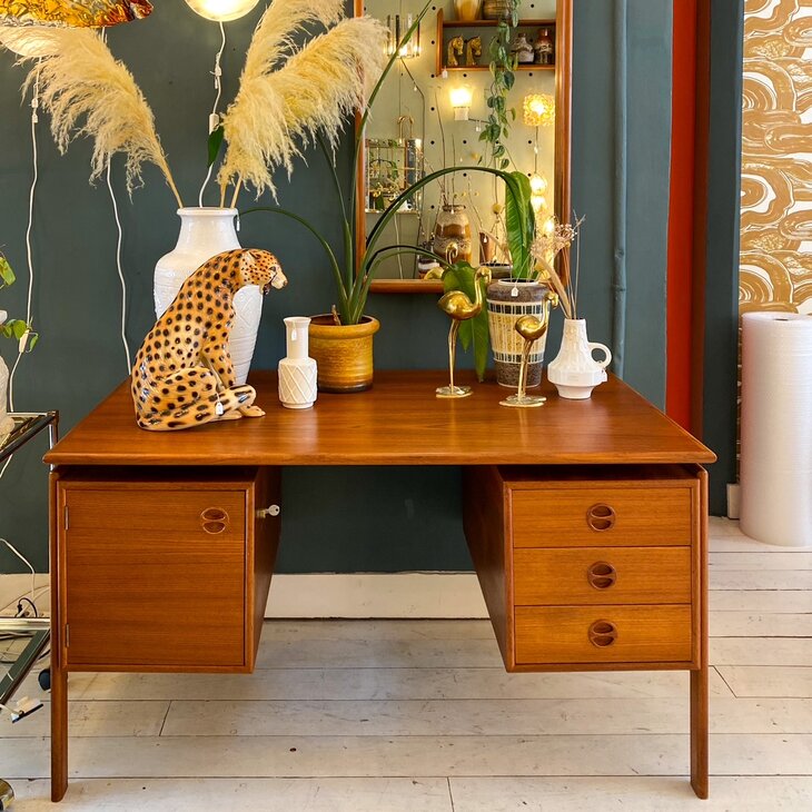 Vintage Arne Vodder voor GV Mobler bureau met zwevend blad | Sprinkelhop