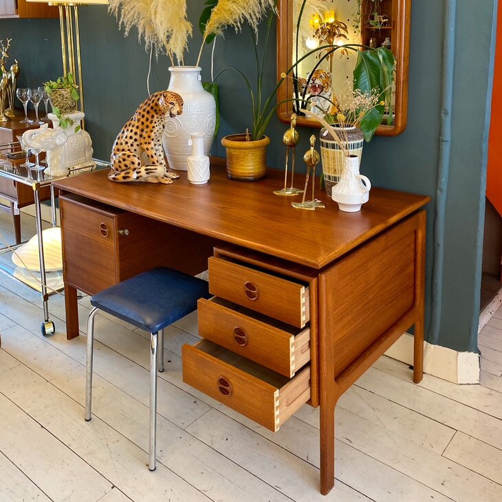 Vintage Arne Vodder voor GV Mobler bureau met zwevend blad | Sprinkelhop