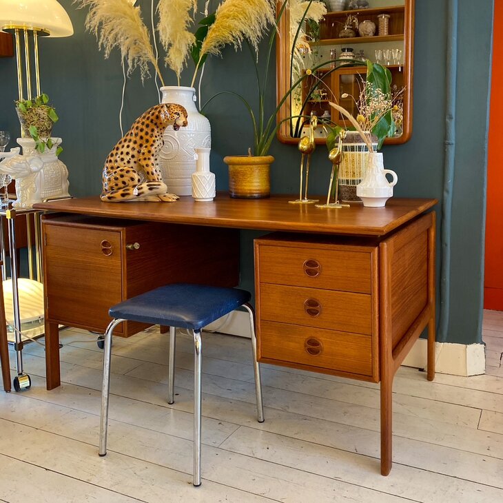 Vintage Arne Vodder voor GV Mobler bureau met zwevend blad | Sprinkelhop