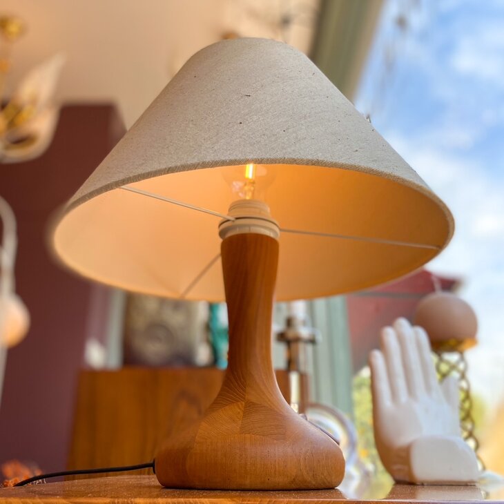 Vintage Domus tafellamp teak 1970s | Sprinkelhop