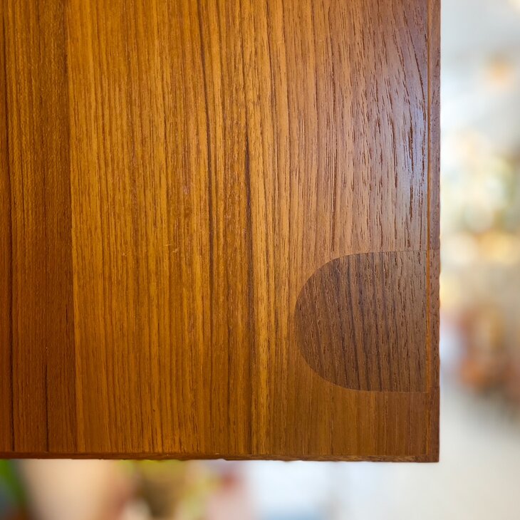 Vintage Deense hangende kast teak | Sprinkelhop