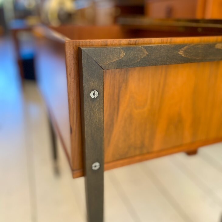 Vintage verrijdbaar naaitafeltje jaren 60/70 | Sprinkelhop