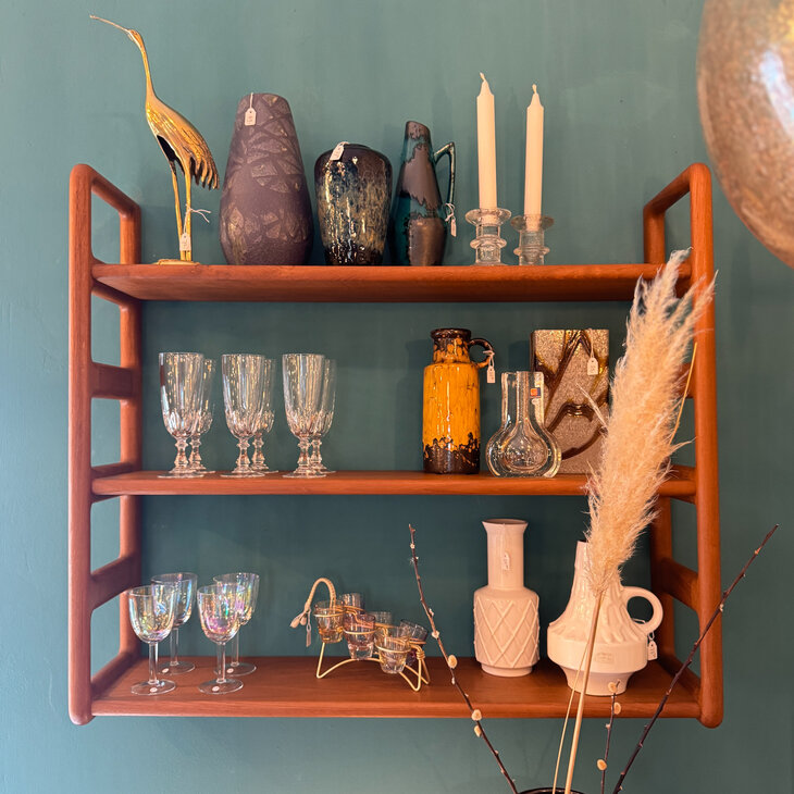 Dyrlund vintage teak houten wandrek | Sprinkelhop