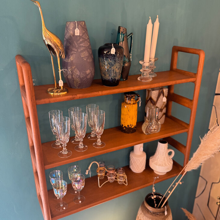 Dyrlund vintage teak houten wandrek | Sprinkelhop