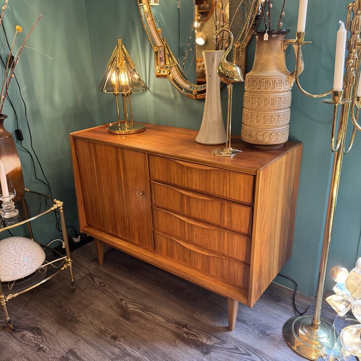 Vintage houten klein dressoir ladekast | Sprinkelhop