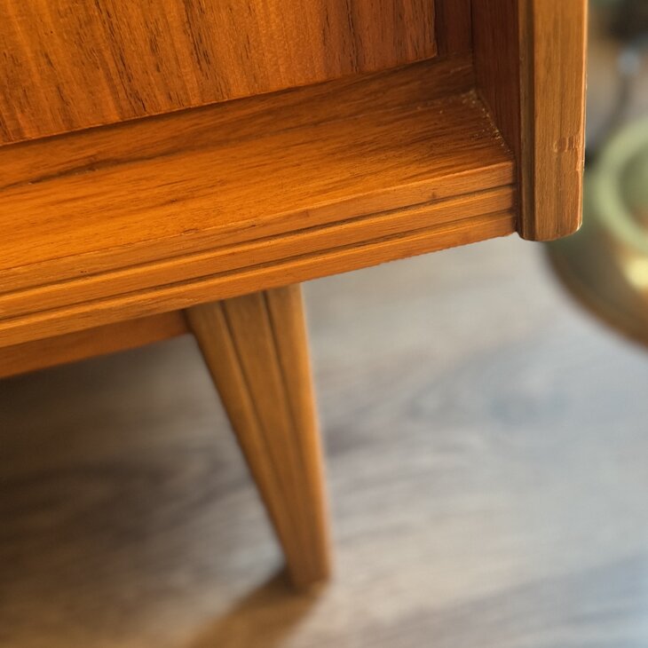 Vintage houten klein dressoir ladekast | Sprinkelhop