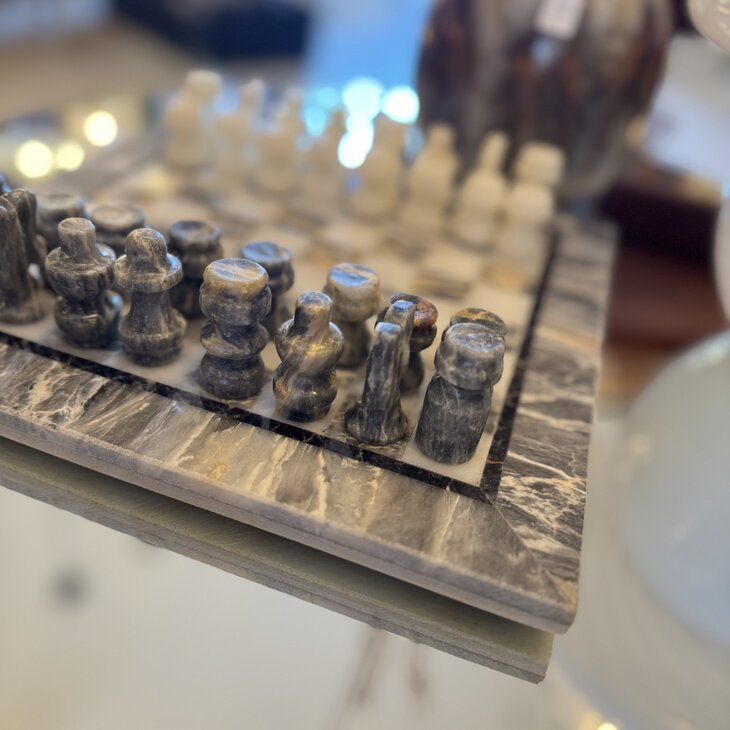 Vintage klein marmeren schaakspel grijs beige | Sprinkelhop