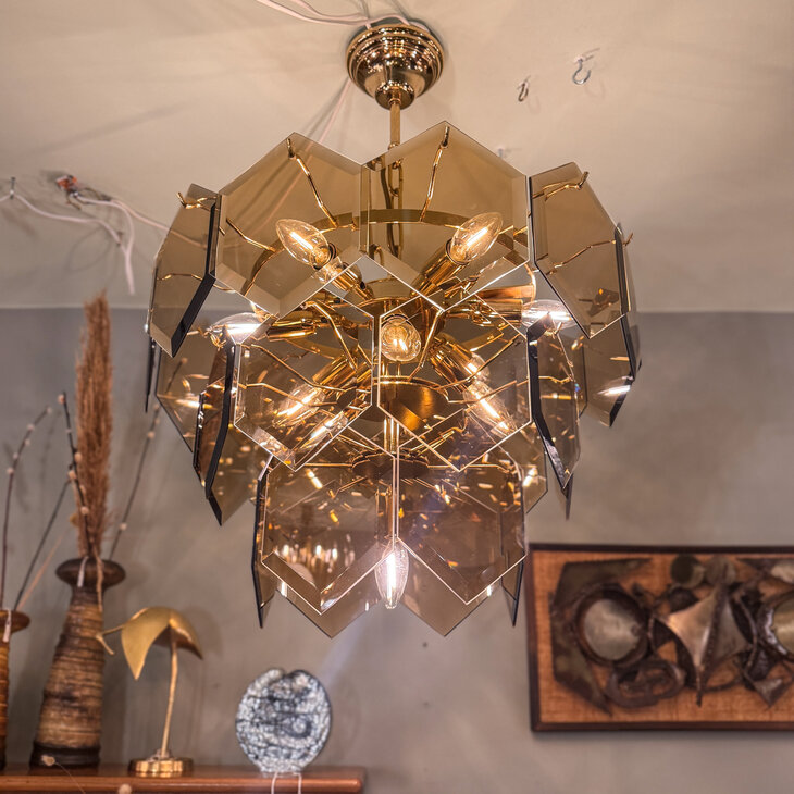 Vintage hexagon rookglazen platen kroonluchter messing 3-laags | Sprinkelhop