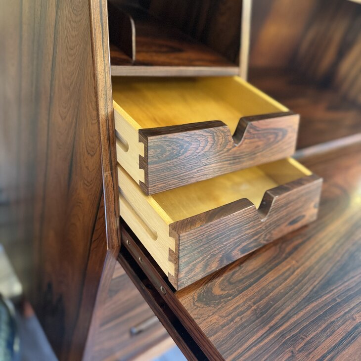 Deense palissander secretaire model 68 Arne Wahl Iversen | Sprinkelhop