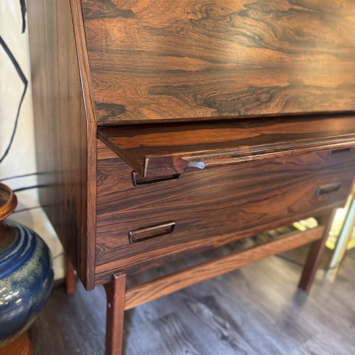 Deense palissander secretaire model 68 Arne Wahl Iversen | Sprinkelhop