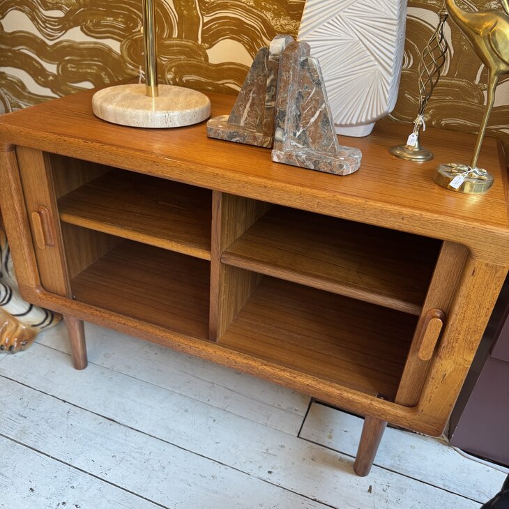 Vintage Deens dressoir CFC Silkeborg tambour deuren sideboard | Sprinkelhop