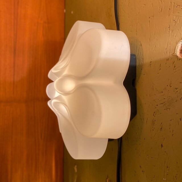 Vintage BEGA Leuchten wandlamp bloemvorm melkglas | Sprinkelhop