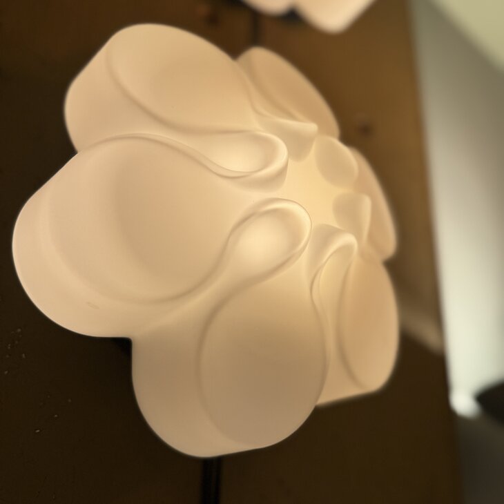 Vintage BEGA Leuchten wandlamp bloemvorm melkglas | Sprinkelhop