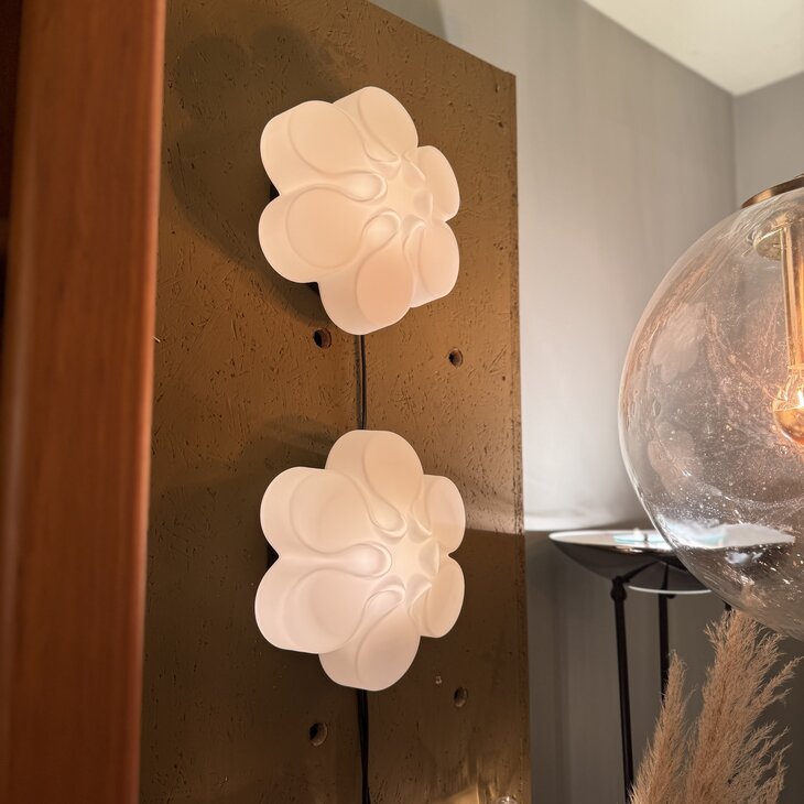 Vintage BEGA Leuchten wandlamp bloemvorm melkglas | Sprinkelhop
