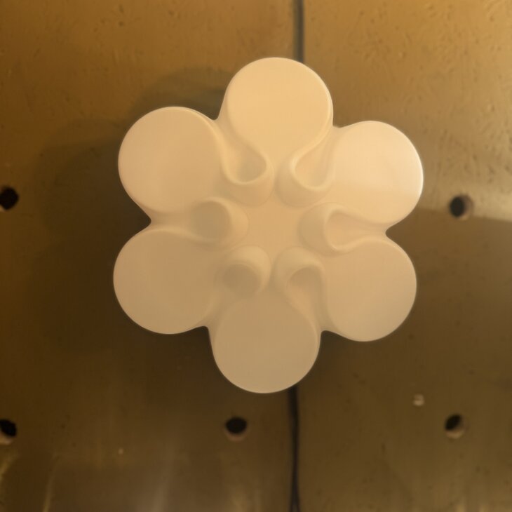 Vintage BEGA Leuchten wandlamp bloemvorm melkglas | Sprinkelhop