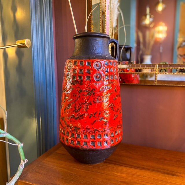 Vintage Bay Keramik West Germany vaas rood zwart 31-51| Sprinkelhop