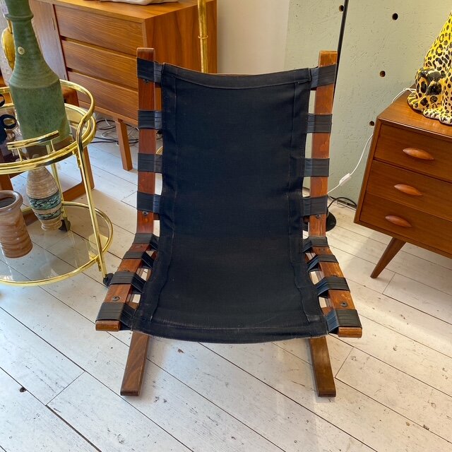 Vintage Kengu lounge chair voor Rybo Rykken zwart leer doorleefd 1970s | Sprinkelhop