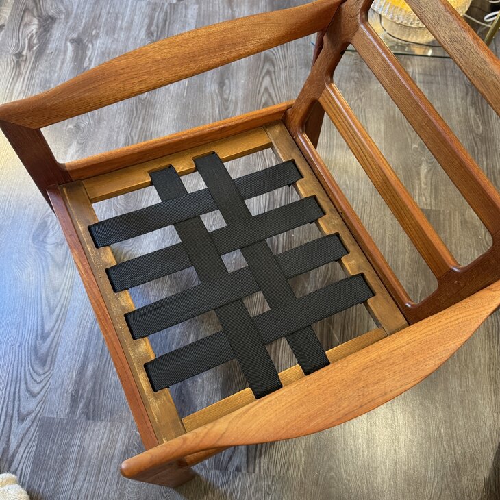 Vintage teak houten fauteuil Illum Wikkels&oslash; voor Niels Eilersen| Sprinkelhop