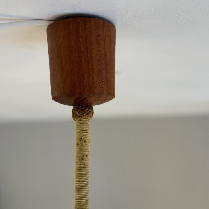 Zweedse jaren &#039;50 teak opaline kroonluchter Kristiansson voor Luxus | Sprinkelhop