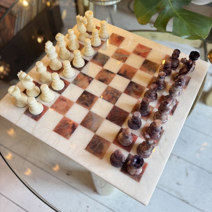 Vintage Italiaans albast marmeren schaakspel roodbruin wit | Sprinkelhop