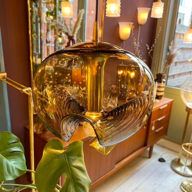 Peill &amp; Putzler Futura Wave rookglazen messing hanglamp 1970s | Sprinkelhop