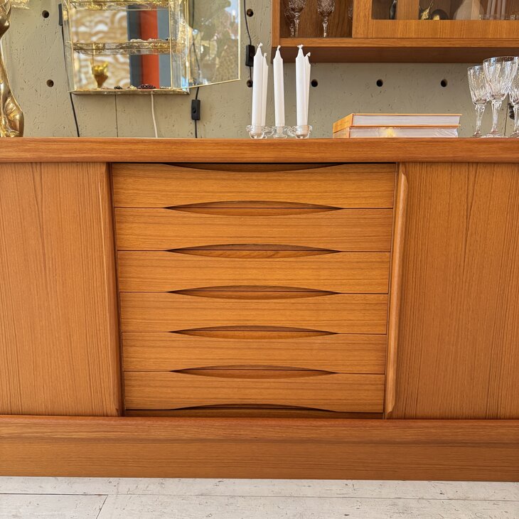 Vintage Deens dressoir sideboard schuifdeuren | Sprinkelhop