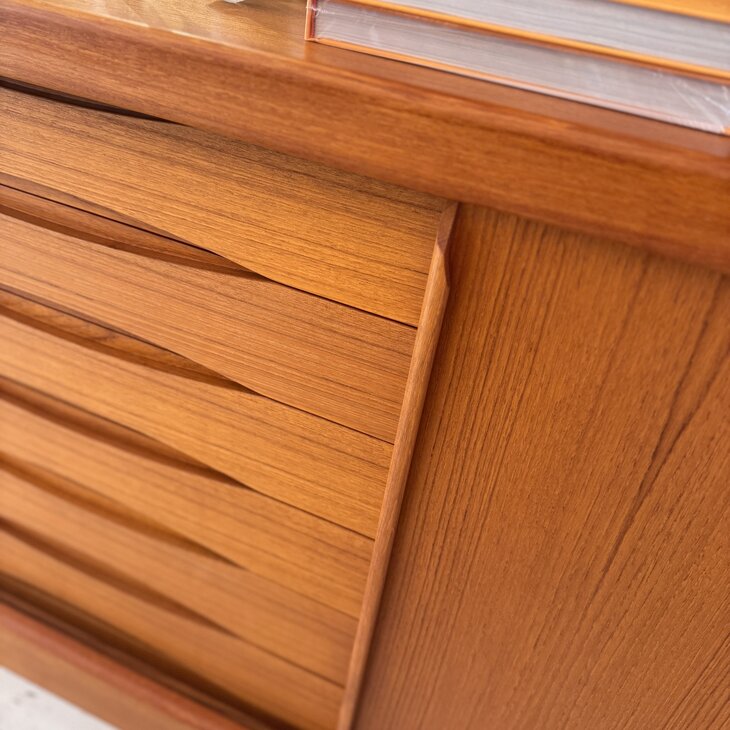 Vintage Deens dressoir sideboard schuifdeuren | Sprinkelhop