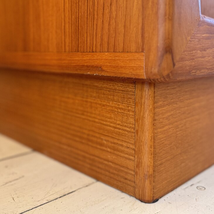 Vintage Deens dressoir sideboard schuifdeuren | Sprinkelhop