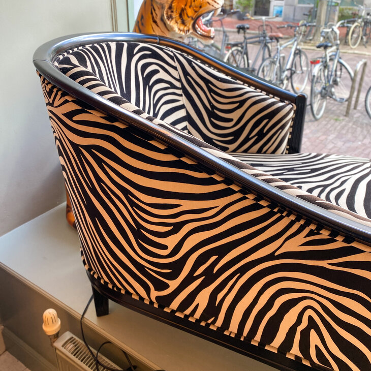 Vintage divan chaise longue divan met zebra patroon | Sprinkelhop