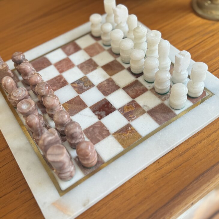 Vintage marmeren schaakspel rood met wit | Sprinkelhop