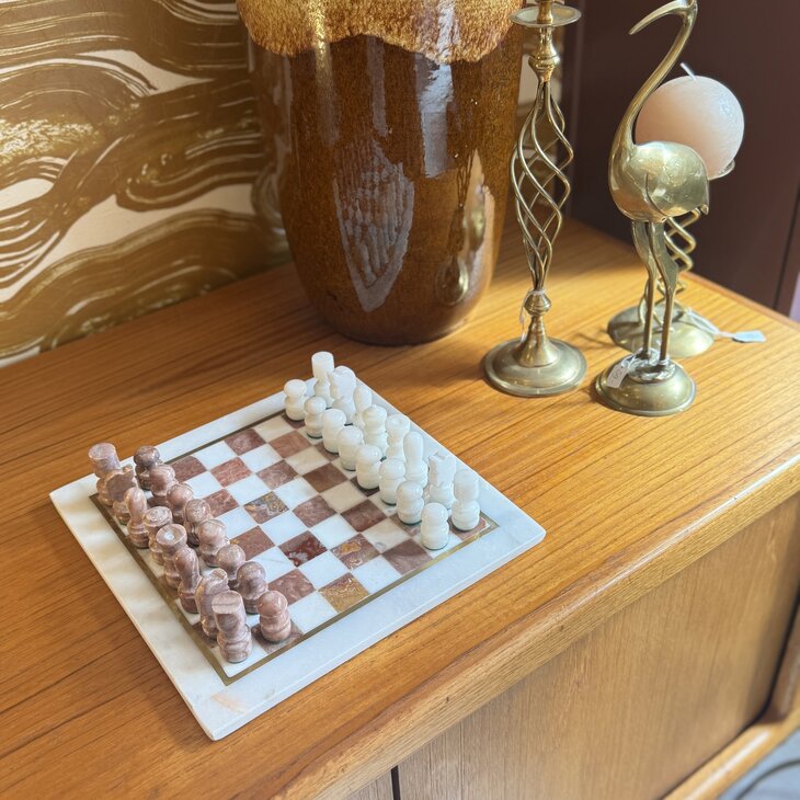 Vintage marmeren schaakspel rood met wit | Sprinkelhop