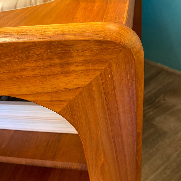 Vintage Toften Denmark open kastje teak op wieltjes