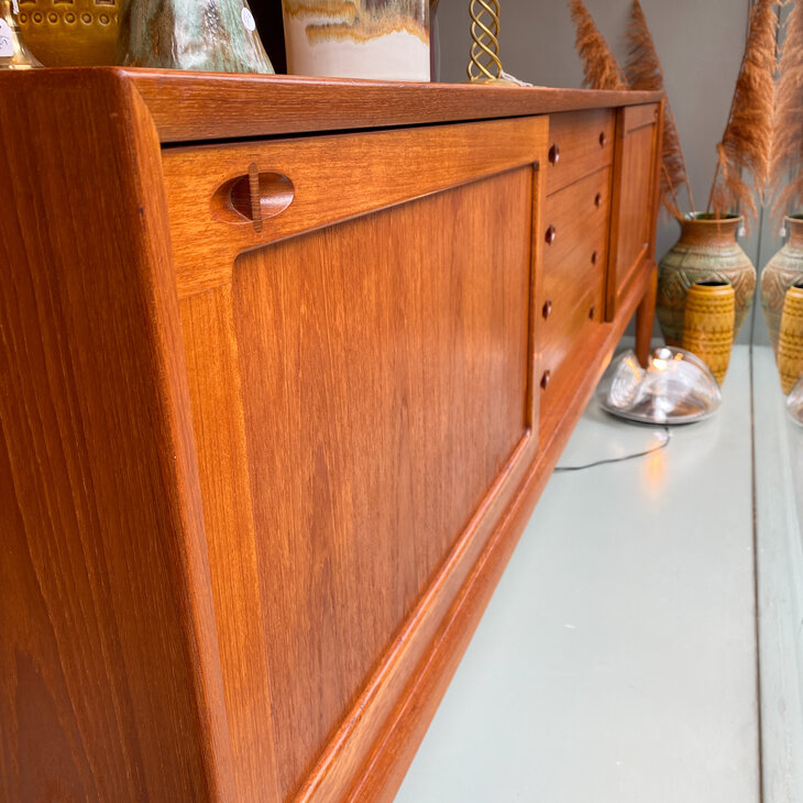 Vintage Deens dressoir teak HW Klein voor Bramin | Sprinkelhop