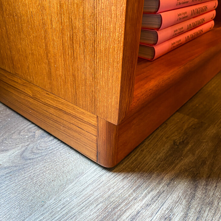 Hoge vintage teak boekenkast open kast | Sprinkelhop